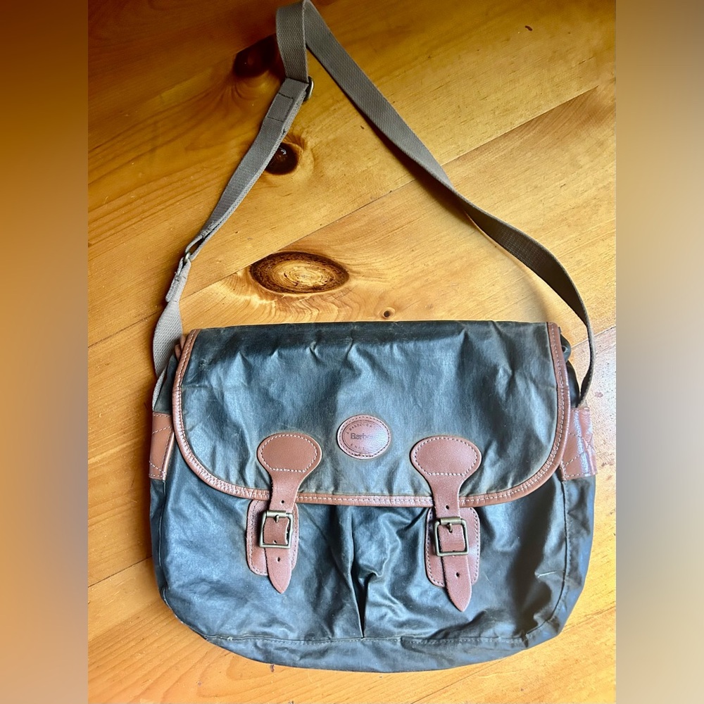 Vintage Classic BARBOUR Waxed with Briwn  Leather Trim Messenger Bag